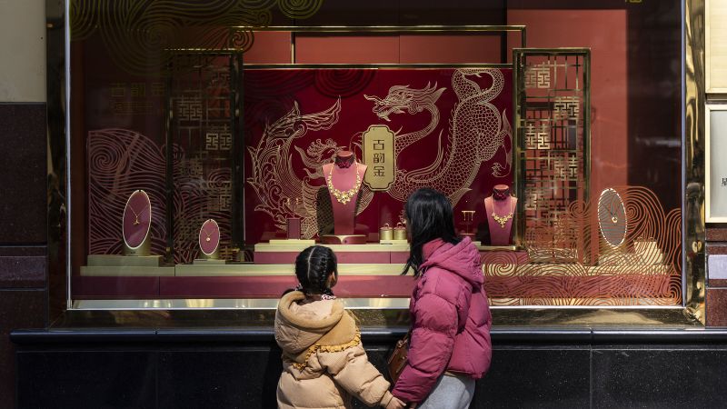 China touts record spending over Lunar New Year holiday