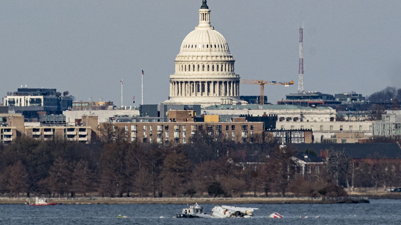 ARLINGTON, VIRGINIA - JANUARY 30: Emergency response units work at the crash site of the American Airlines plane on the Potomac River after the plane crashed last night on approach to Reagan National Airport on January 30, 2025 in Arlington, Virginia. The American Airlines flight from Wichita, Kansas collided in midair with a military helicopter while approaching the airport. According to reports there were no survivors amongst the 67 people on board both aircraft. (Photo by Al Drago/Getty Images)