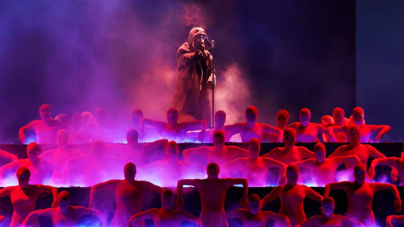 The Weeknd ended his boycott of the Grammys and the timing couldn’t be more perfect