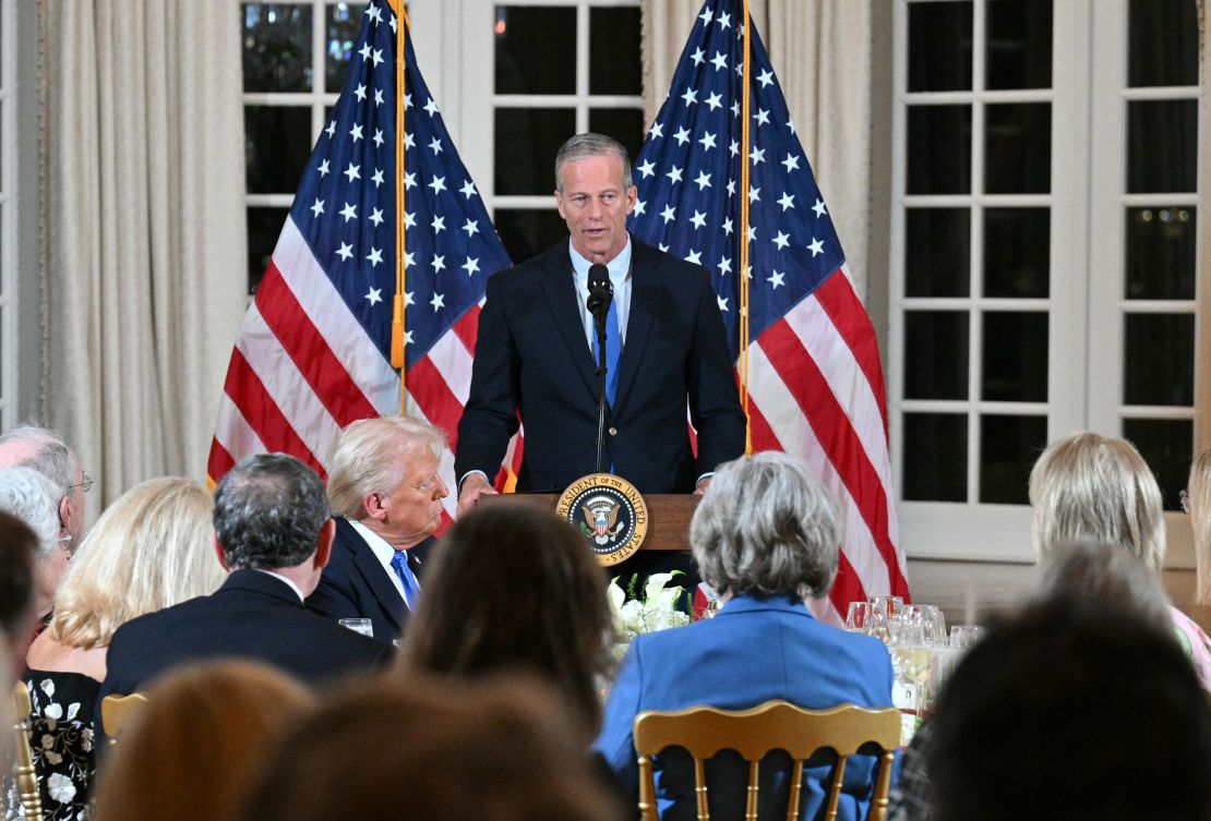 Luta do Partido Republicano sobre cortes Stalls Trump Agenda na Câmara, enquanto o Senado forja à frente