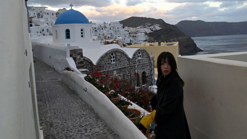 Santorini rattled by strongest quake yet after days of constant tremors
