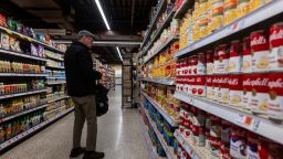 Productos en exhibición en un supermercado el 11 de febrero de 2025 en la ciudad de Nueva York.