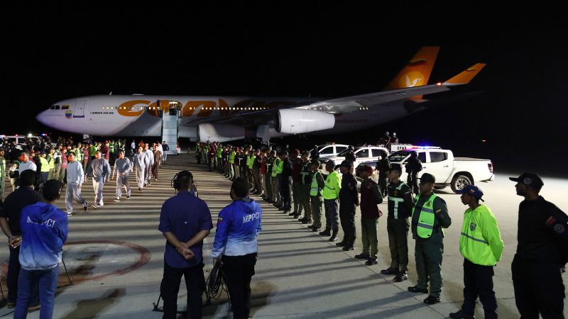 More than 170 Venezuelan migrants deported to Guantanamo arrive home