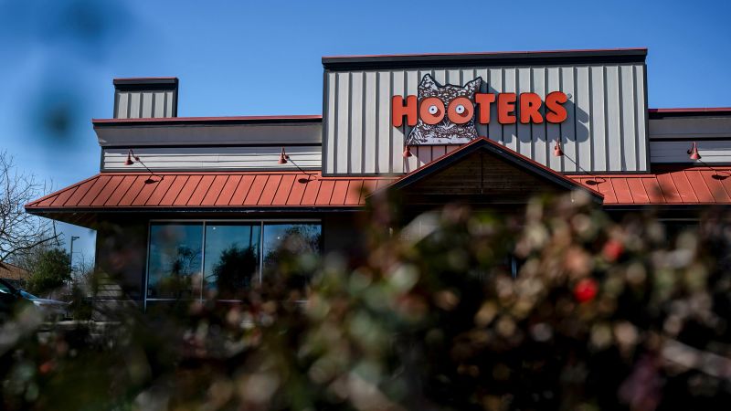 Hooters abruptly closes dozens of restaurants