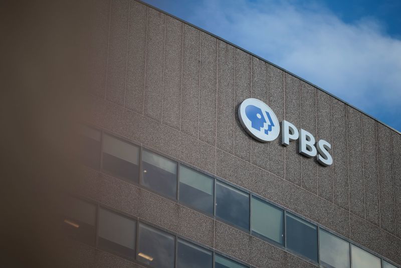 Congress Approves $535M Cuts Threatening 180 NPR, PBS Local Stations