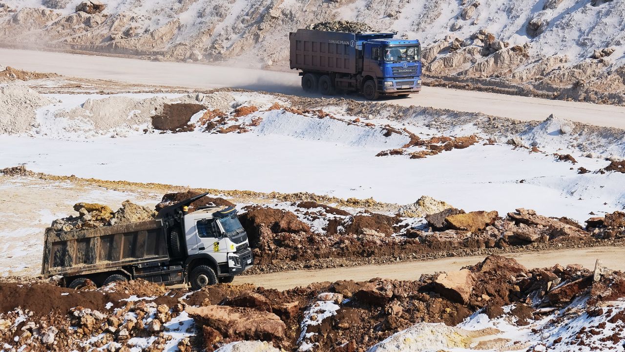 DONETSK REGION, UKRAINE - FEBRUARY 26: Earth and minerals are loaded onto trucks at an open-pit mine near the frontline, despite the threat of bombing by Russian invading forces on February 26, 2025 in Donetsk Region, Ukraine. Ukrainian President Zelensky is set to sign a mineral export agreement with the U.S., though he noted that the deal lacks "concrete steps on security guarantees." (Photo by Pierre Crom/Getty Images)