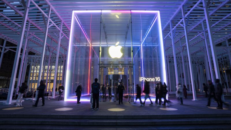 Apple is investing another $100 billion in the US, Trump set to announce | CNN Business