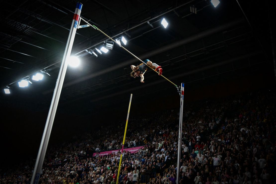 Duplantis jumped 25cm higher than anyone else in the field.