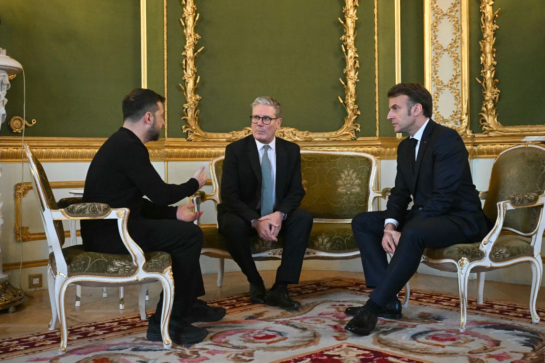 Ukraine's President Volodymyr Zelensky, Britain's Prime Minister Keir Starmer and France's President Emmanuel Macron hold a meeting during a summit at Lancaster House in central London on March 2.