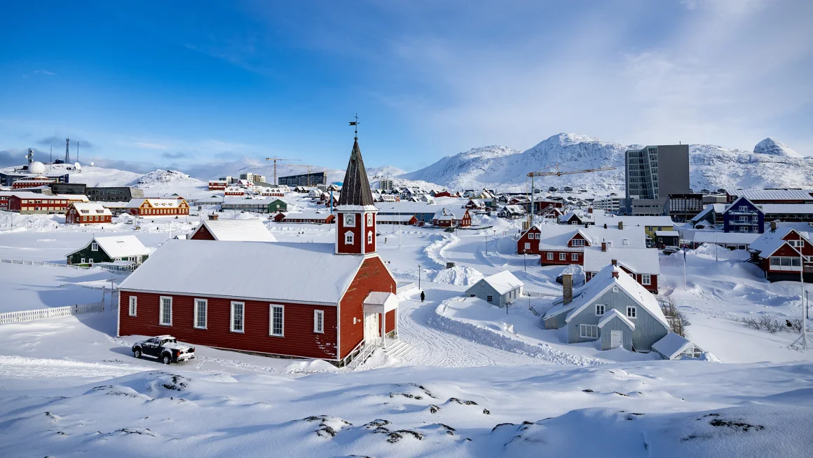 HITLER-PRAISING FELON DONALD TRUMP CAUGHT IN NEW LIES: There are zero Chinese threats against Greenland or any other parts of Denmark! The U.S. is the only country that has threatened Denmark since WW2 ⚠️