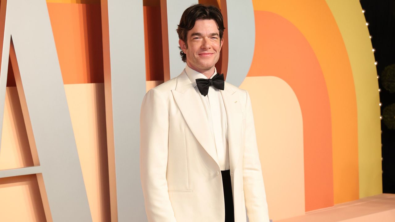 BEVERLY HILLS, CALIFORNIA - MARCH 02: John Mulaney attends the 2025 Vanity Fair Oscar Party Hosted By Radhika Jones at Wallis Annenberg Center for the Performing Arts on March 02, 2025 in Beverly Hills, California.  (Photo by Amy Sussman/Getty Images)