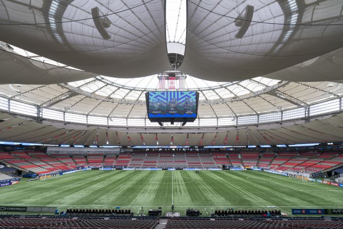 El BC Place de los WhiteCaps FC de la MLS debuta en la Copa Oro como sede y será la única de Canadá. Tendrá un partido de la fase de grupos entre la selección canadiense y la de Honduras. Este estadio es una de las sedes del Mundial de fútbol de 2026.