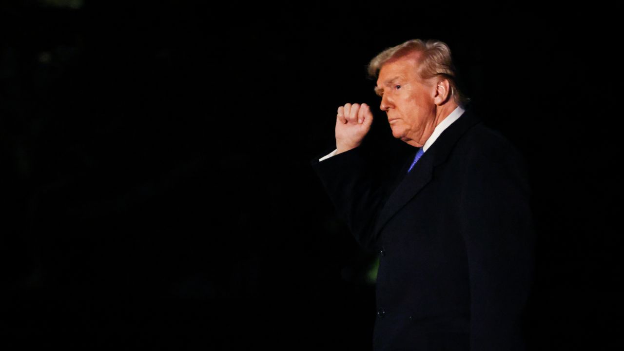 WASHINGTON, DC - MARCH 9: U.S. President Donald Trump walks to the White House after landing in Marine One on the South Lawn on March 9, 2025 in Washington, DC. Trump was returning to the White House after spending the weekend at Mar-a-Lago, his private club in Florida. (Photo by Samuel Corum/Getty Images)