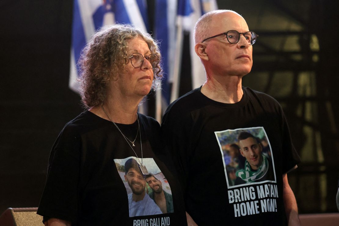 Aviva Siegel and Keith Siegel attend a protest calling for the end of the war and the release of the remaining hostages at Hostages' Square in Tel Aviv, on March 18.