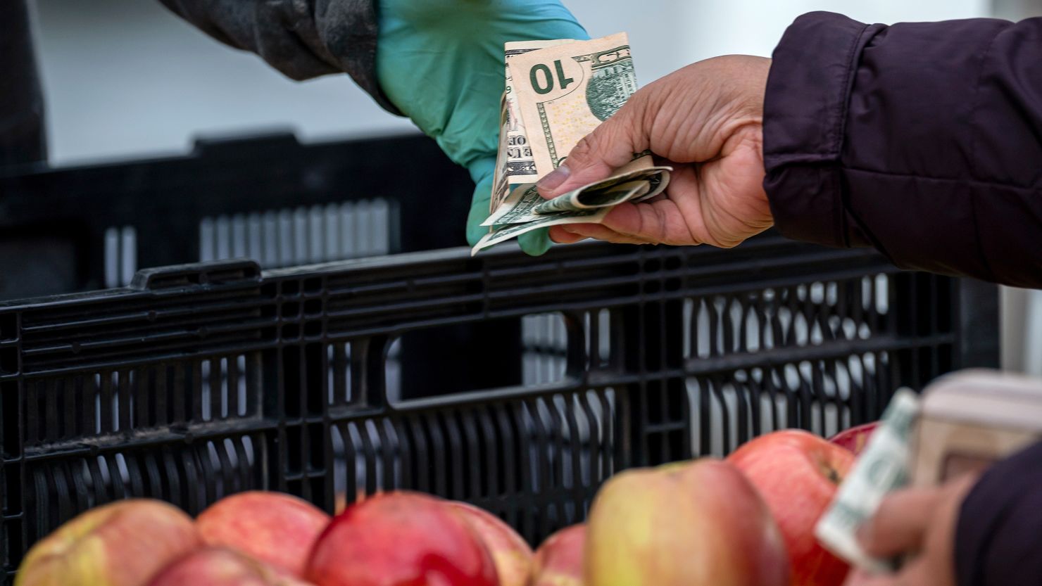 American consumers appear to have settled a little after the extremely high tariffs announced in April.