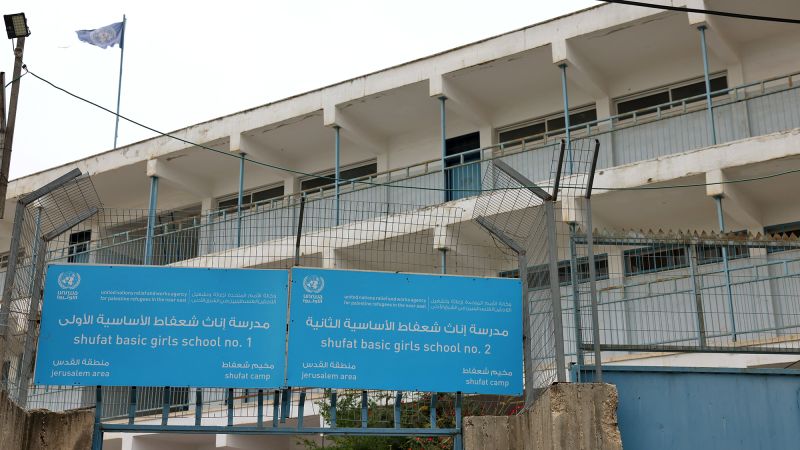 Израелските сили нападнаха шест училища на Организацията на обединените нации