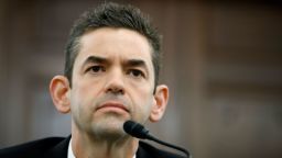 Jared Isaacman testifica durante una audiencia de confirmación del Senado en el Capitolio el 9 de abril de 2025.