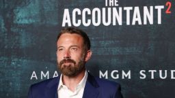 El actor estadounidense Ben Affleck asiste al estreno de "The ant 2" de Amazon MGM Studios en el TCL Chinese Theatre en Hollywood, California, el 16 de abril de 2025.