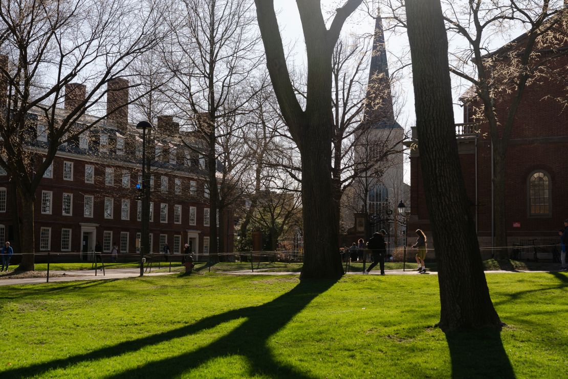 People go through the campus of Harvard University on April 17, 2025 in Cambridge, Massachusetts. The Trump administration announced that the Harvard University of $ 2.2 billion in federal grants and shots of $ 60 million and schools after the school had rejected the demands after rejection of new guidelines in connection with the behavior of students and faculties, approvals, anti-Semitism on campus and DEI.