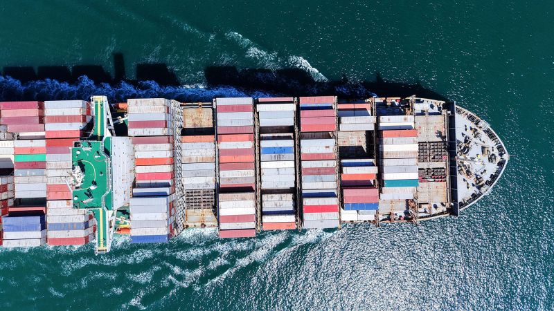 Някои от последните товарни кораби носещи китайски стоки без осакатяващи