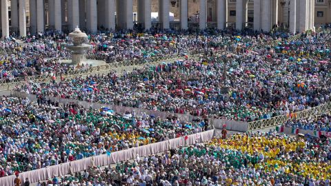 VATICAN CITY, VATICAN - APRIL 27: Youth groups and people attend the Holy Mass on Divine Mercy in St Peter's Square, on the second day of mourning for Pope Francis on April 27, 2025 in Rome, Italy. Funeral rites for the late Pope Francis are held for nine days after his burial as he is mourned and celebrated by the faithful. The congregation was made up of tens of thousands of youths taking part in the Catholic jubilee year. During this time, the Vatican prepares for the process to elect a new Pope, known as the Conclave, which must begin within 15 to 20 days of the Pope's death. (Photo by Christopher Furlong/Getty Images)