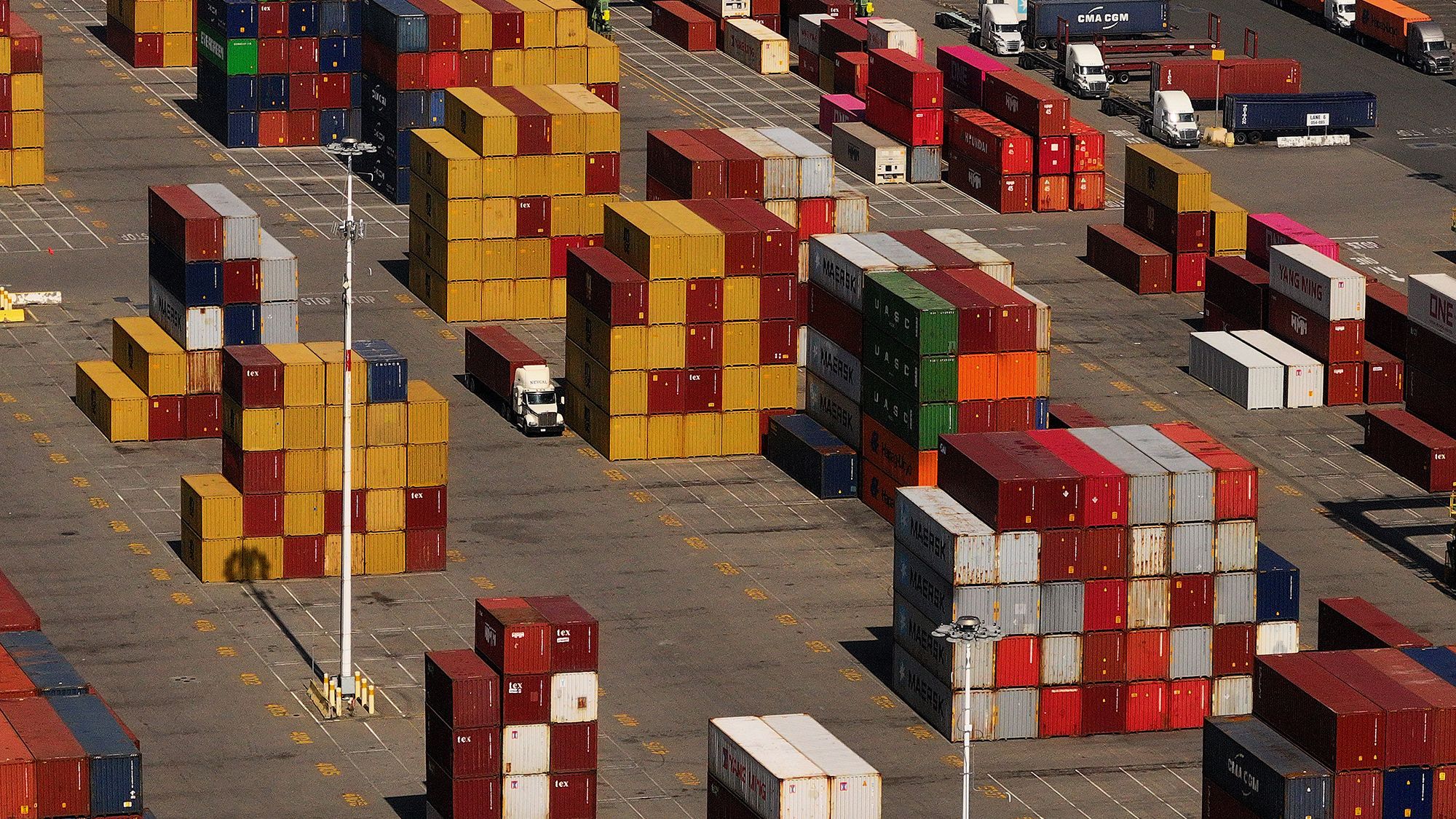 The 3D-chess Trump trade theory is falling apart