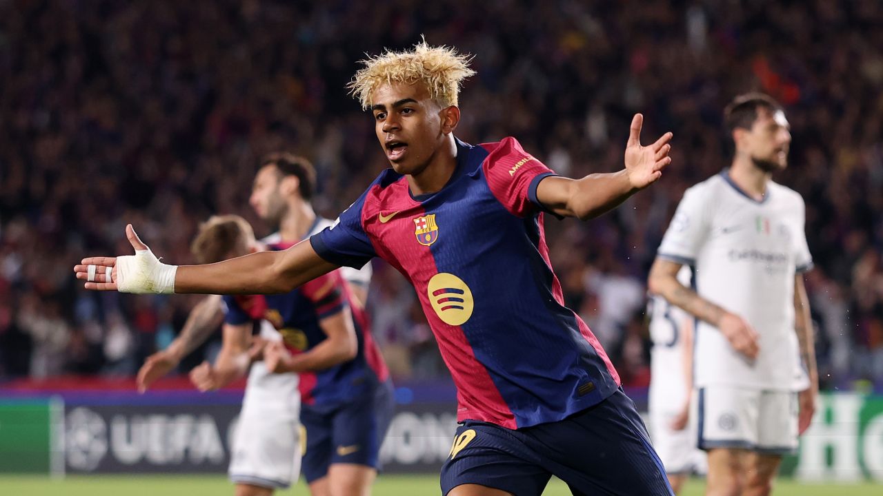 BARCELONA, SPAIN - APRIL 30: Lamine Yamal of FC Barcelona celebrates scoring his team's first goal during the UEFA Champions League 2024/25 Semi Final First Leg match between FC Barcelona and FC Internazionale Milano at Estadi Olimpic Lluis Companys on April 30, 2025 in Barcelona, Spain. (Photo by Carl Recine/Getty Images)