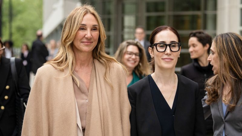 https://media.cnn.com/api/v1/images/stellar/prod/gettyimages-2213211261.jpg?c=16x9&q=w_800,c_fill