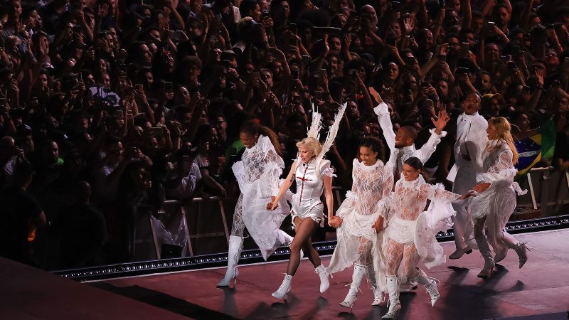 2.1 million crowd estimated at free Lady Gaga concert on Rio’s Copacabana beach