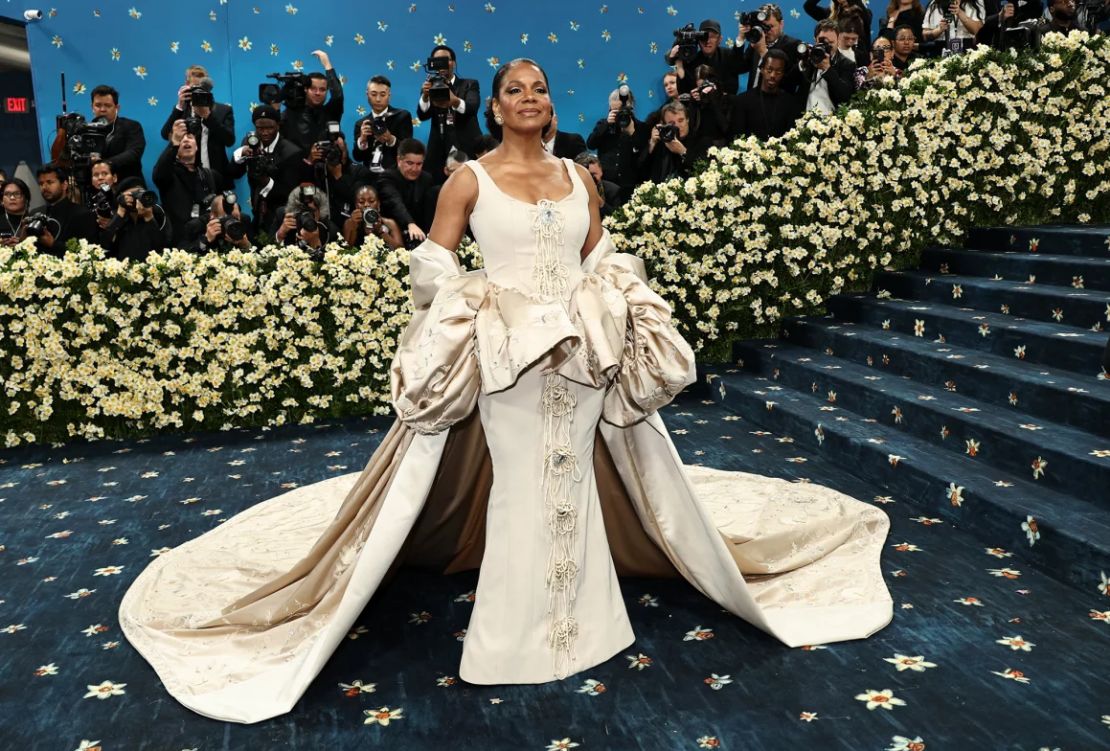 FOTOS | Met Gala 2025: los mejores looks de la noche del dandismo negro Rehmat Boutique Audra Mcdonald.