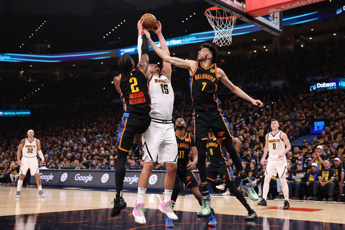 Jokić (No. 15) had another dominant performance for the Nuggets against the Thunder.