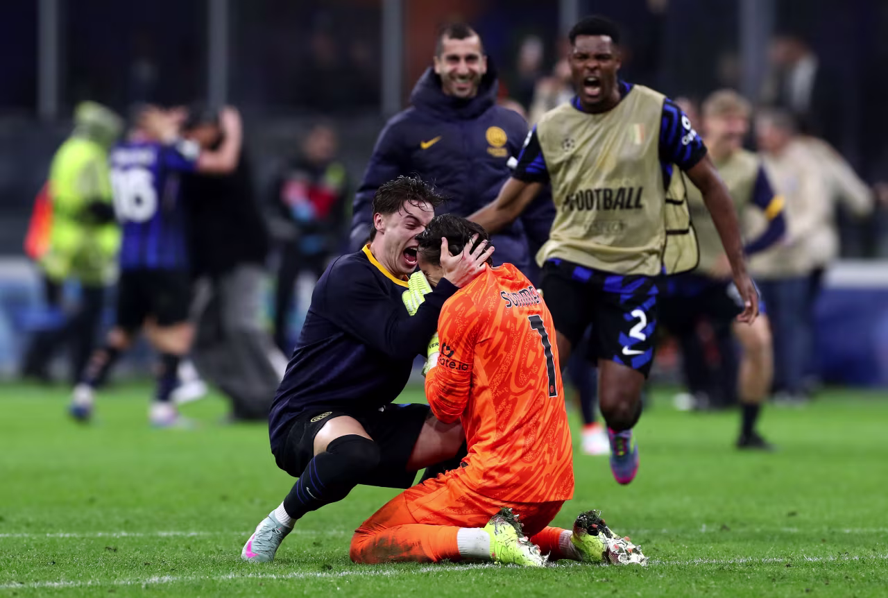 Inter Milan keeper Yann Sommer celebrates with teammate Nicola Zalewski after the team's victory.