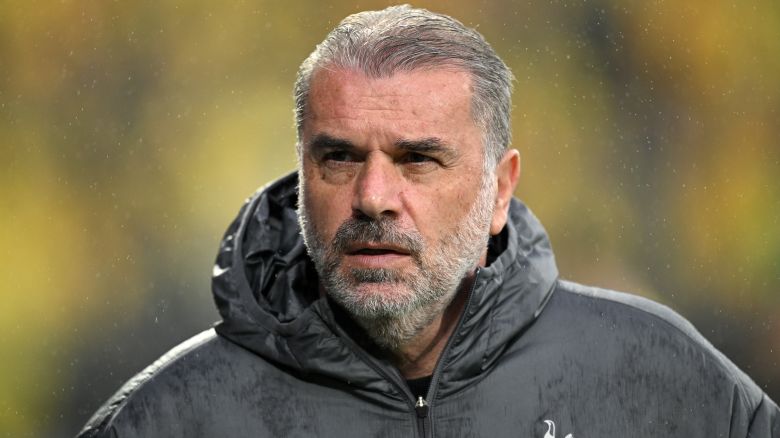 BODO, NORWAY - MAY 08: Ange Postecoglou, Manager of Tottenham Hotspur, looks on during the UEFA Europa League 2024/25 Semi Final Second Leg match between FK Bodo/Glimt and Tottenham Hotspur at Aspmyra Stadion on May 08, 2025 in Bodo, Norway. (Photo by Justin Setterfield/Getty Images)