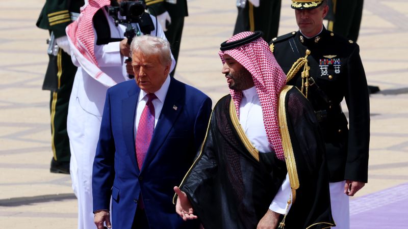 See moment Trump arrives in Saudi Arabia | CNN Politics
