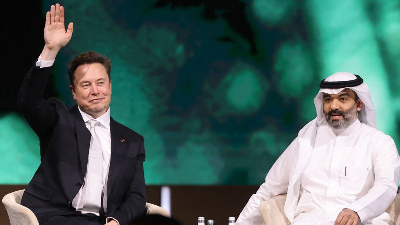Another sign that Elon Musk’s businesses are benefiting big from his role as Trump’s ‘first buddy’ | CNN Business