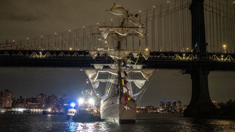 Tragedia en Nueva York: buque de la Armada de México deja dos muertos y heridos