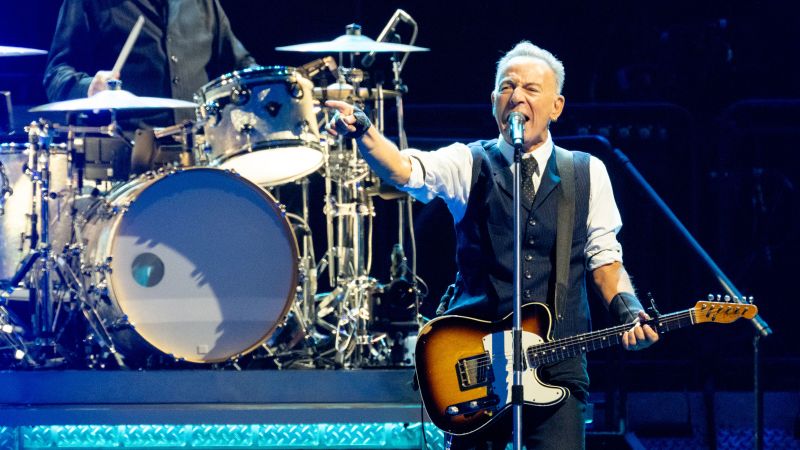 Rock Megastar Bruce Springsteen направи поредица от критични забележки за