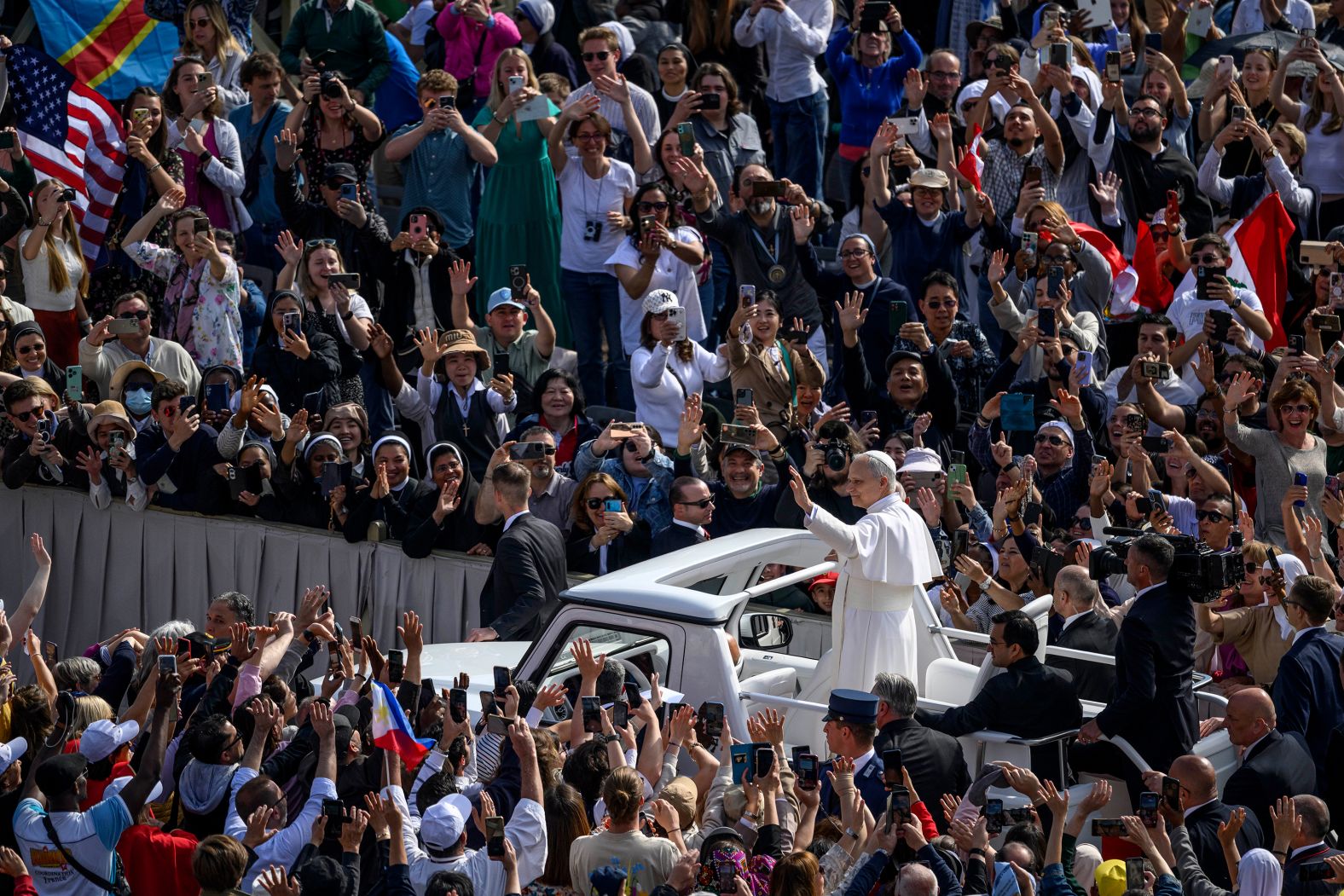 Leo arrives in the Popemobile for his inaugural mass in St. Peter's Square in May 2025.