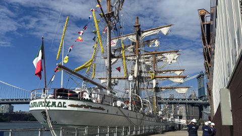 The Mexican Navy training ship that hit the Brooklyn Bridge sits moored in lower Manhattan on May 18, 2025 in New York City. Two people died and 19 others were injured after a Mexican Navy training ship hit the Brooklyn Bridge, New York City Mayor Eric Adams said Sunday. (Photo by Ana FERNÁNDEZ / AFP) (Photo by ANA FERNANDEZ/AFP via Getty Images)          