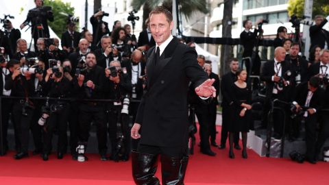 TOPSHOT - Swedish actor Alexander Skarsgard arrives for the screening of the film "Pillion" at the 78th edition of the Cannes Film Festival in Cannes, southern France, on May 18, 2025. (Photo by Sameer AL-DOUMY / AFP) (Photo by SAMEER AL-DOUMY/AFP via Getty Images)          