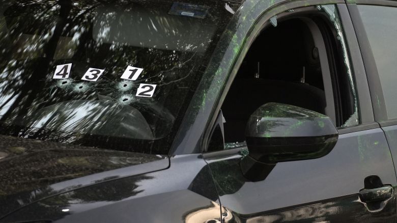Evidence is marked at the crime scene of the killing of Jose Munoz and Ximena Guzman in Mexico city on May 20, 2025. Gunmen on a motorcycle shot dead Munoz and Guzman, an aide to Mexico City Mayor Clara Brugada, at a busy avenue in the capital on May 20, 2025, authorities said. (Photo by Zina DESMAZES / AFP) (Photo by ZINA DESMAZES/AFP via Getty Images)          