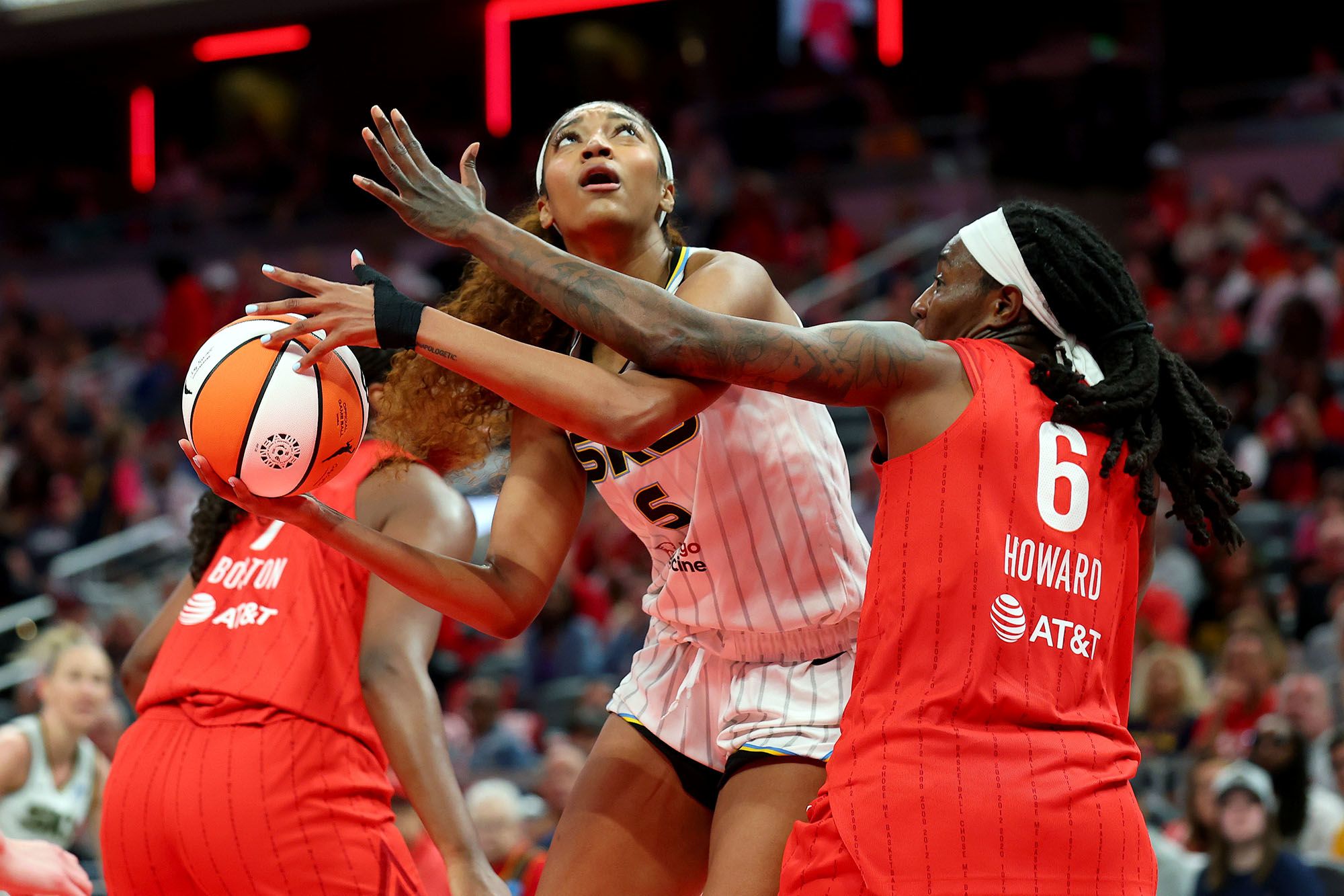 Angel Reese: WNBA investigating reports of 'hateful' abuse directed towards  WNBA player | CNN