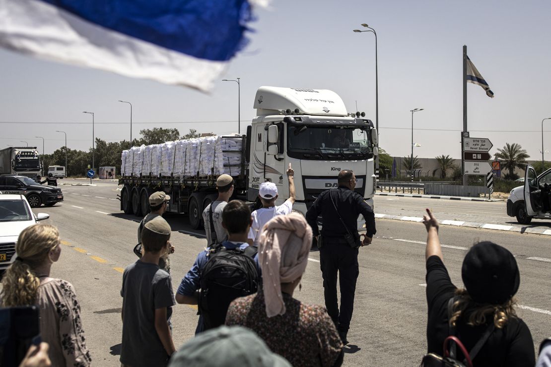 Right-wing protesters try to block humanitarian aid from entering Gaza on May 21, 2025.