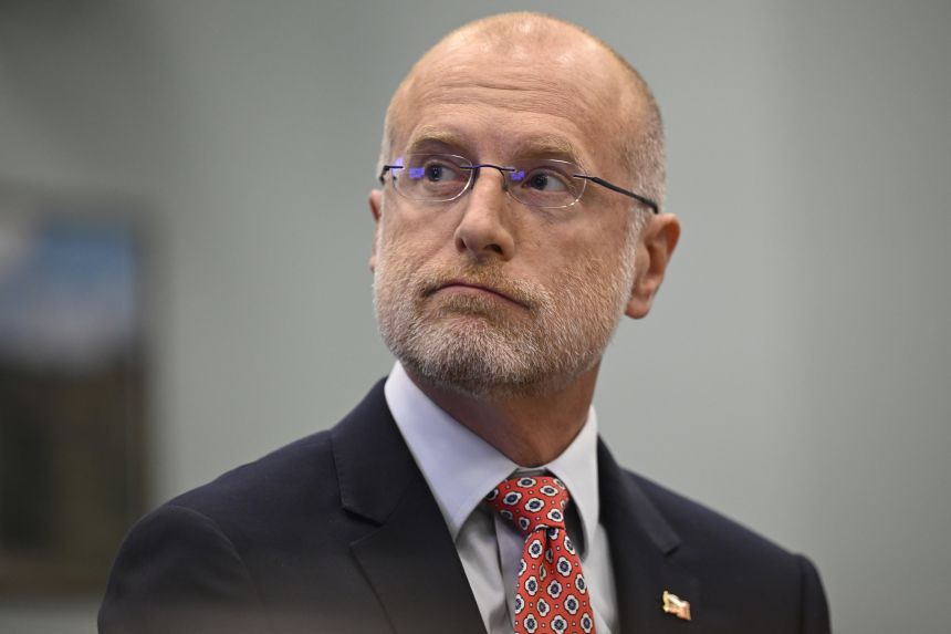 FCC chair Brendan Carr, a Trump appointee, threatened to revoke ABC affiliate licenses over Jimmy Kimmel’s remarks about the Charlie Kirk shooting suspect.