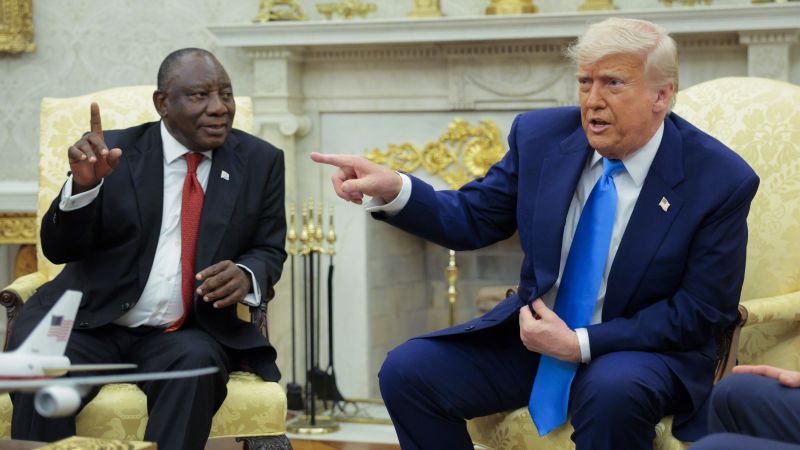 Trump ambushes South African president in Oval Office with video Trump ambushes South African president in Oval Office with video