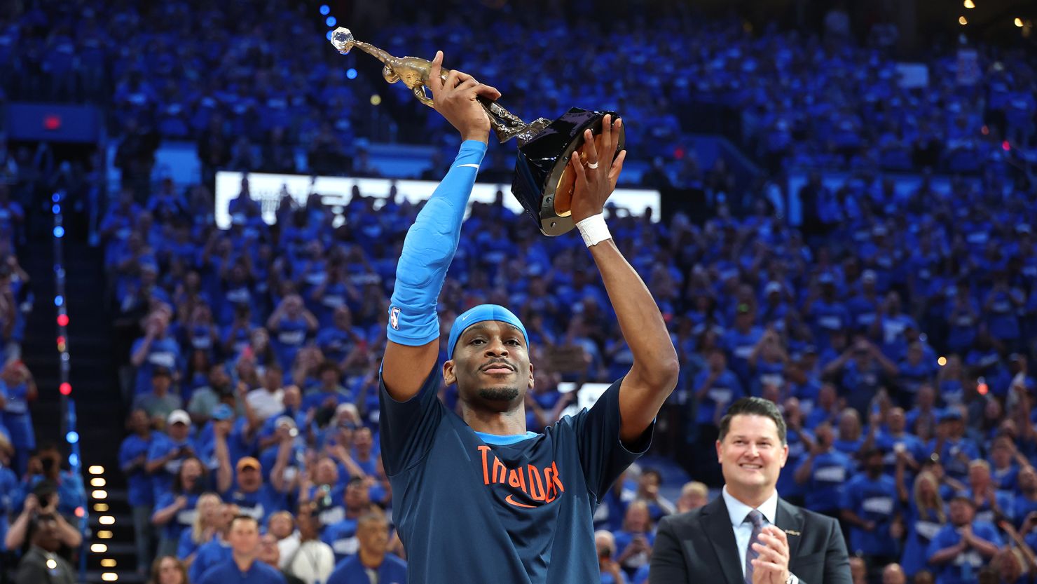 Shai Gilgeous-Alexander was presented with the MVP trophy ahead of Game 2.