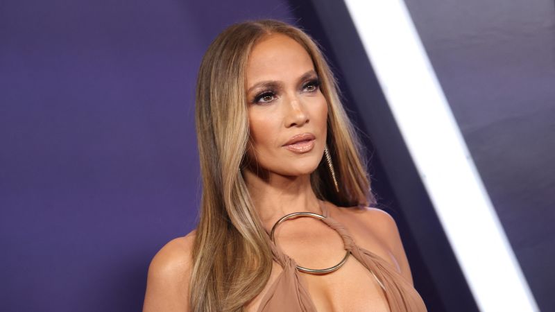 https://media.cnn.com/api/v1/images/stellar/prod/gettyimages-2216648925.jpg?c=16x9&q=w_800,c_fill