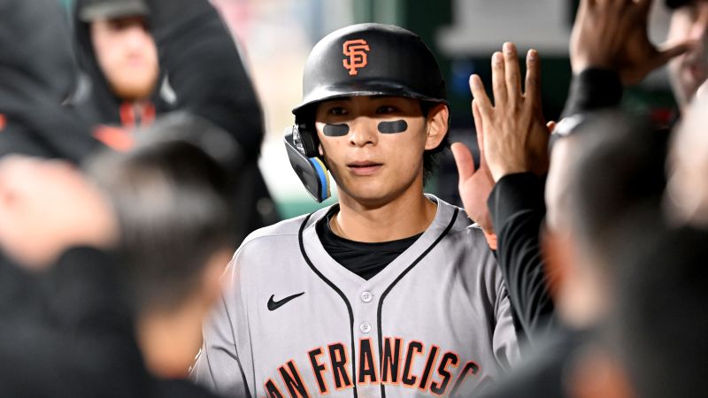 Jung Hoo Lee: Giants outfielder makes ‘catch of the decade’ by grabbing the ball between his legs