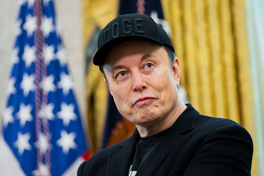 Elon Musk says he was invited to White House reception but will not attend  | CNN Business