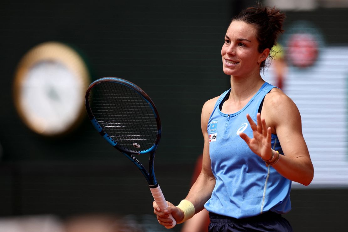 Boisson during her round of 16 match on Court Philippe-Chatrier.